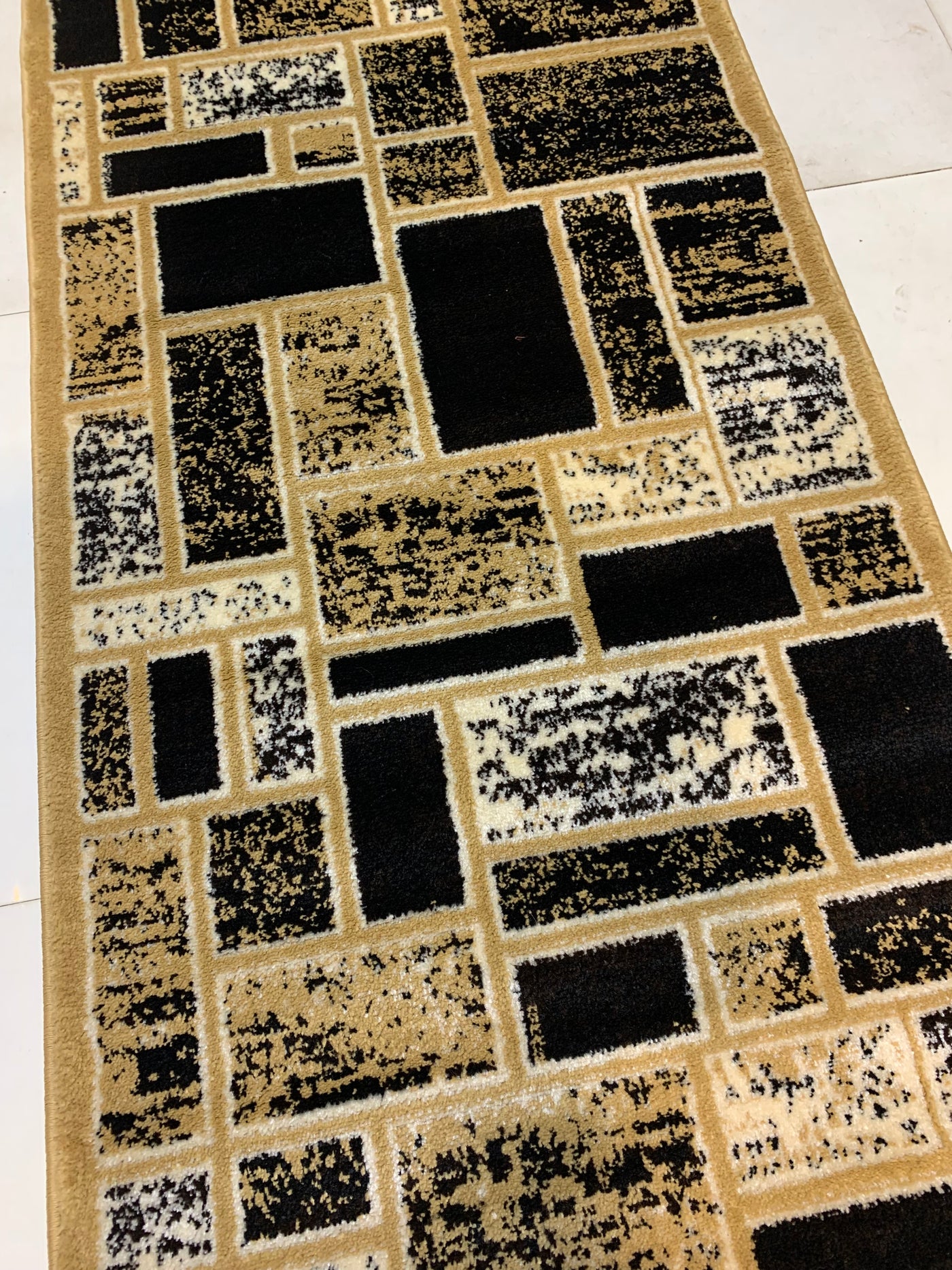 Modern -Polypropylene Woven Runner 2.6 Ft Width X 6.6 Ft Length