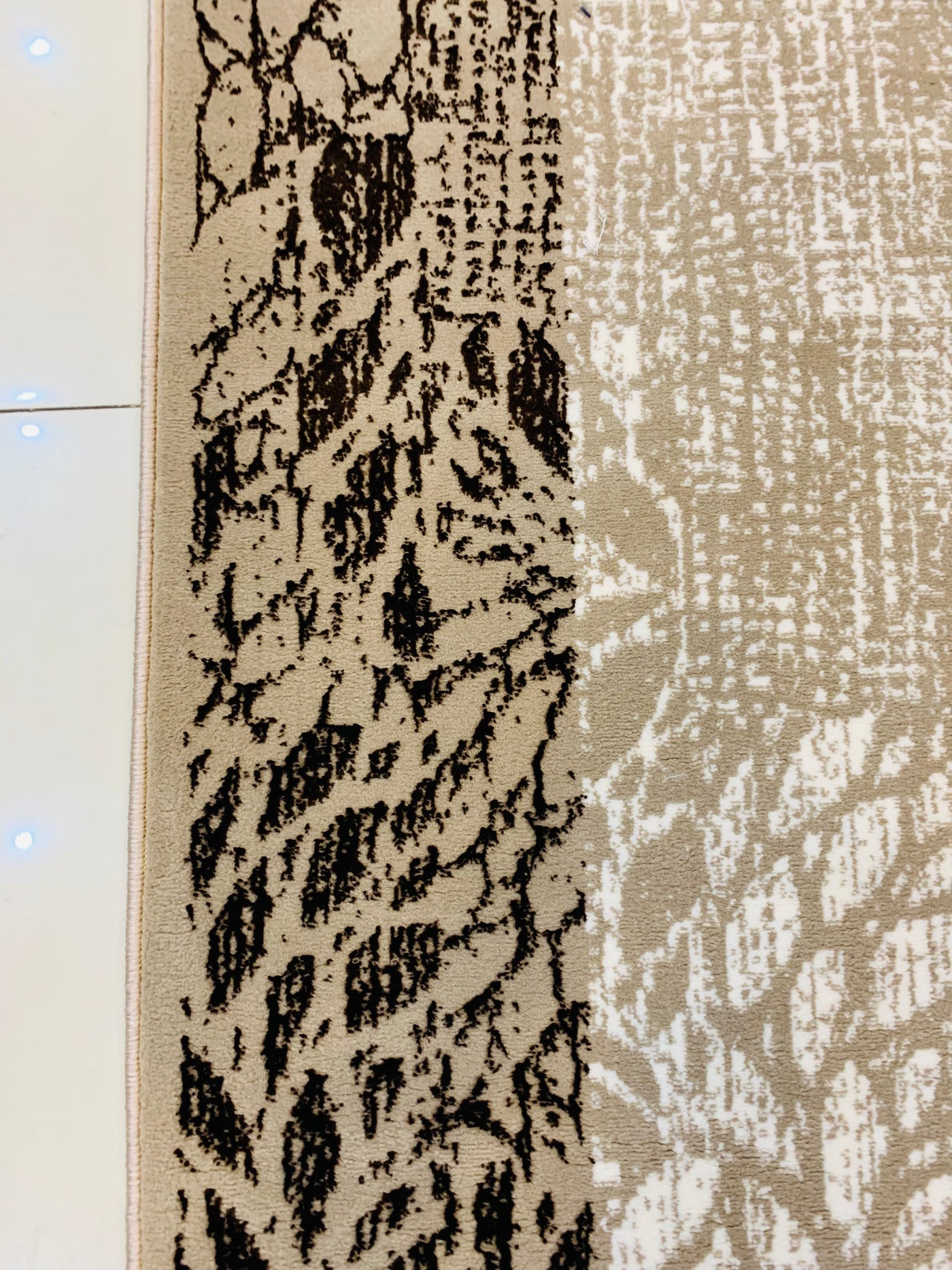 SUPER-SOFT MODERN POLYPROPYLENE YARN RUG (Article#F393)