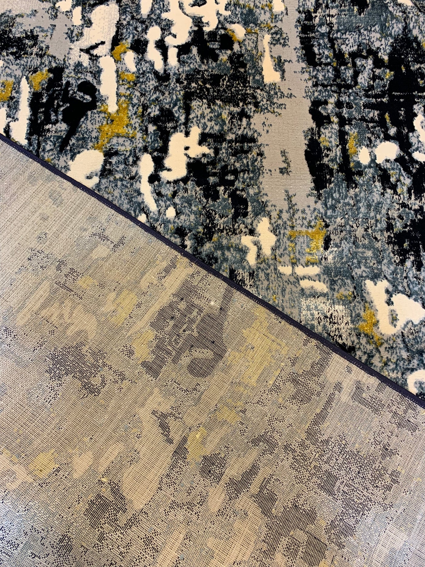 MODERN SHINING-POLYPROPYLENE YARN RUG (BLUE)