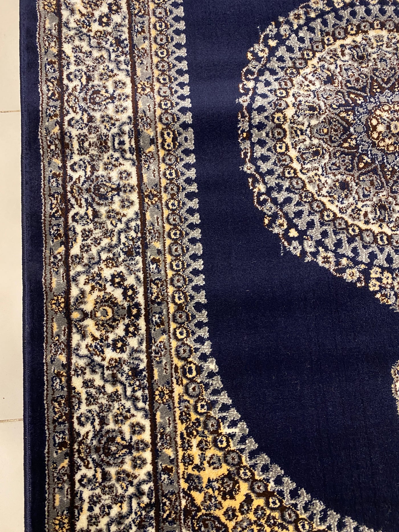 PERSIAN POLYPROPYLENE YARN RUG