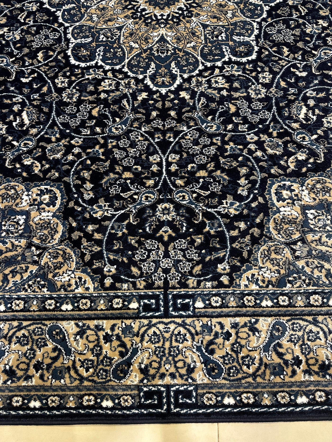 TRADITIONAL-POLYPROPYLENE YARN RUG