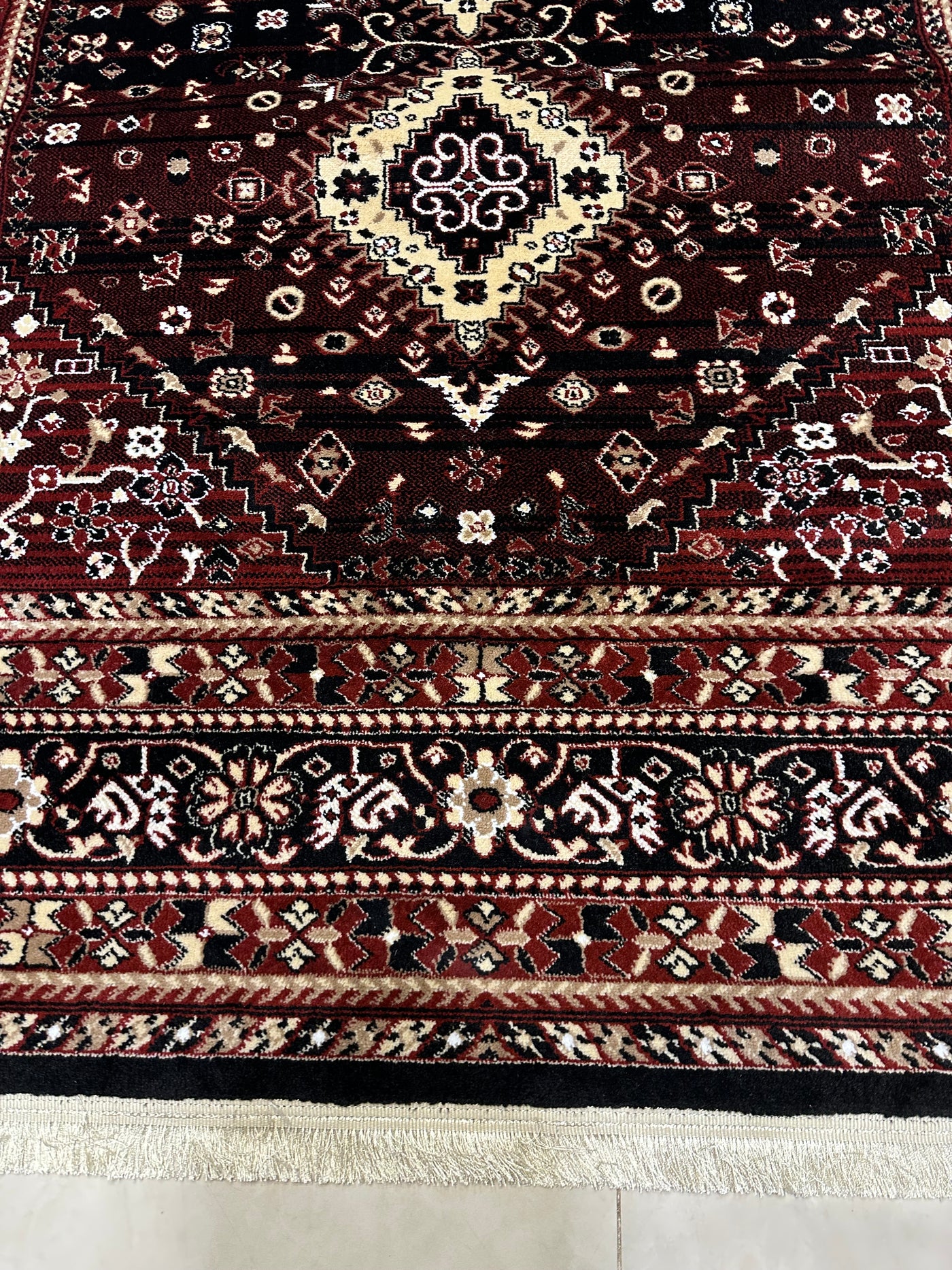 TRADITIONAL-POLYPROPYLENE YARN RUG