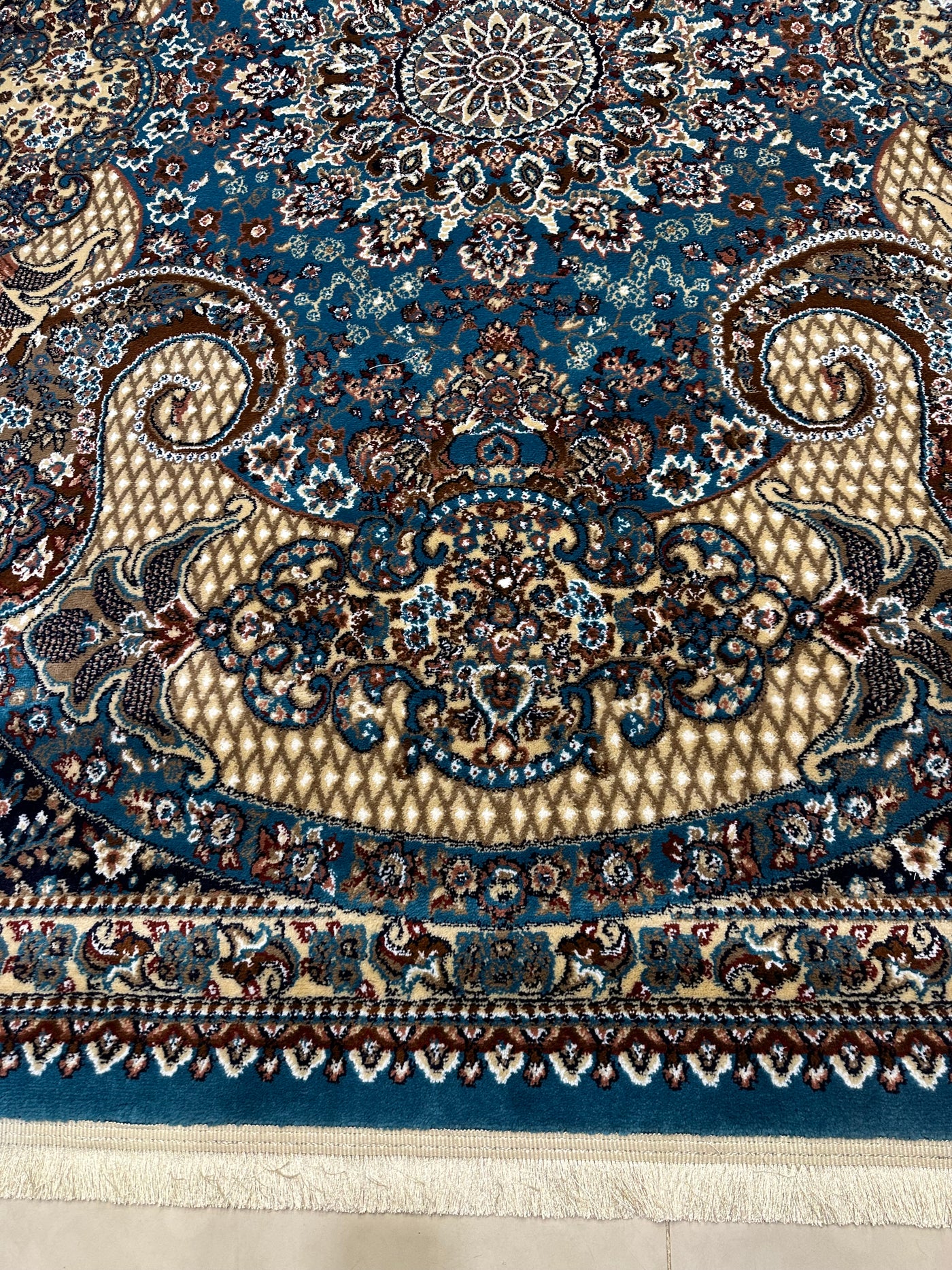 TRADITIONAL-POLYPROPYLENE YARN RUG