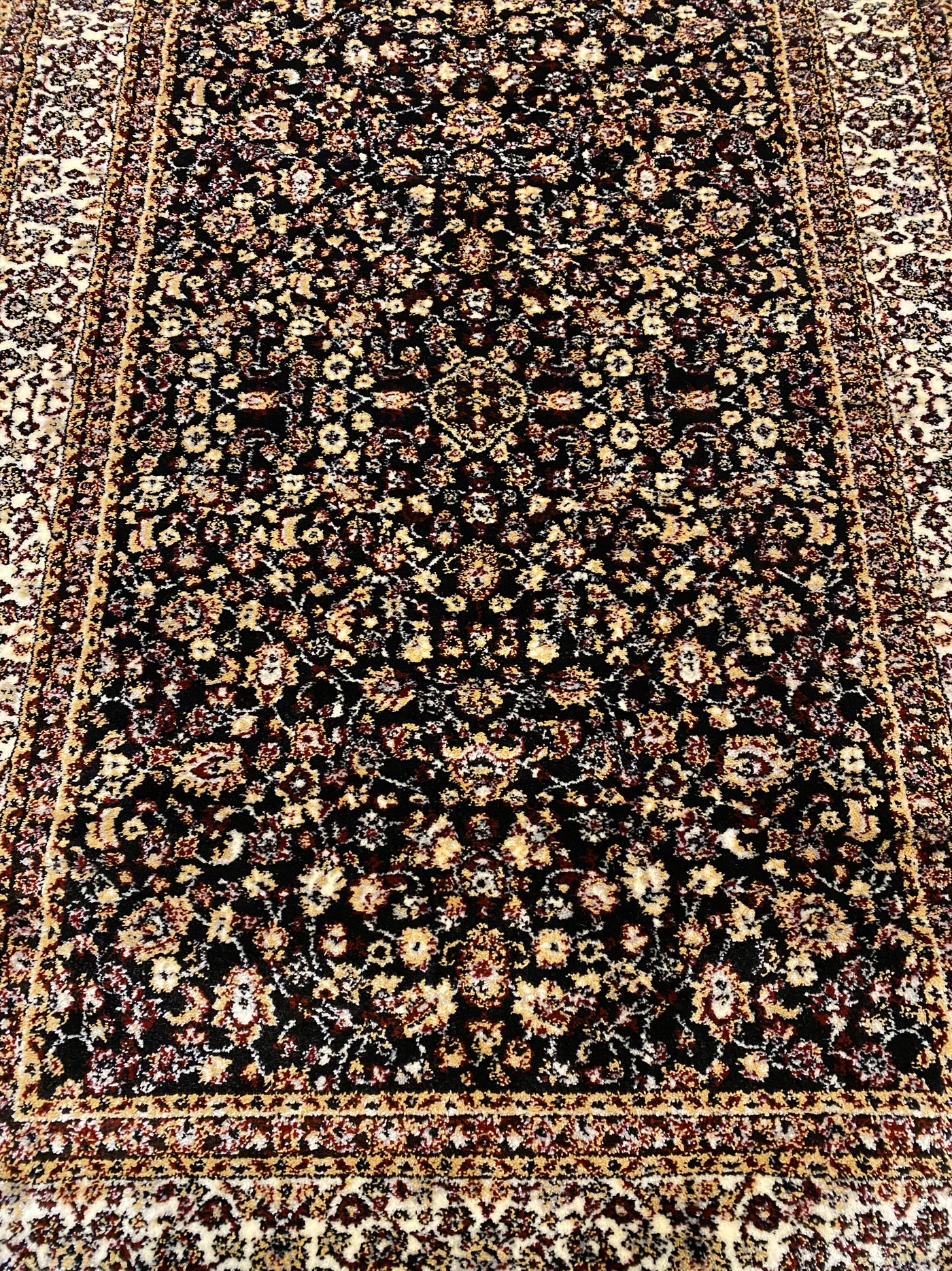 TRADITIONAL-POLYPROPYLENE YARN RUG