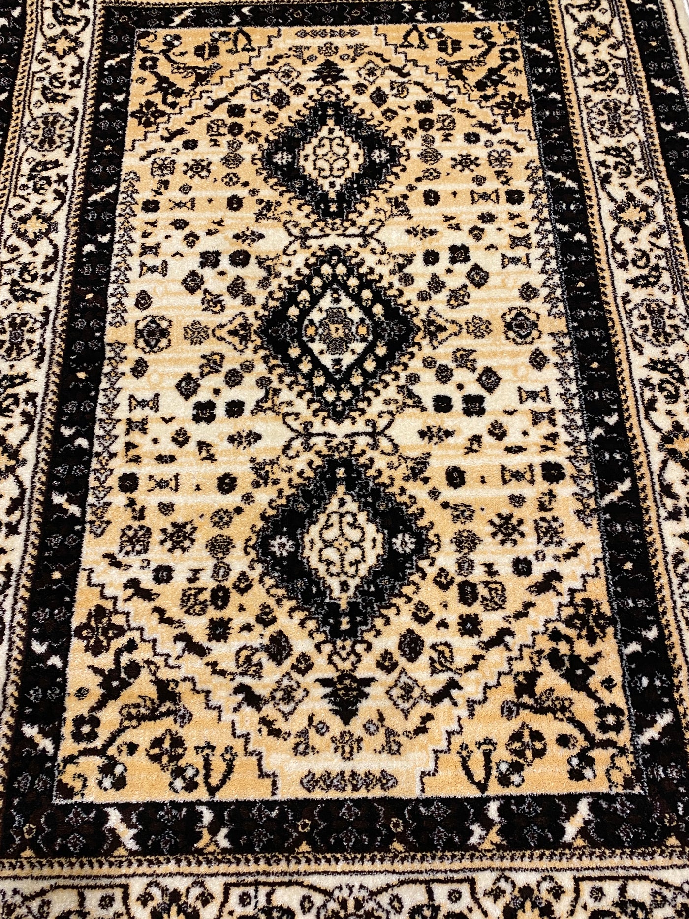 PERSIAN POLYPROPYLENE YARN RUG