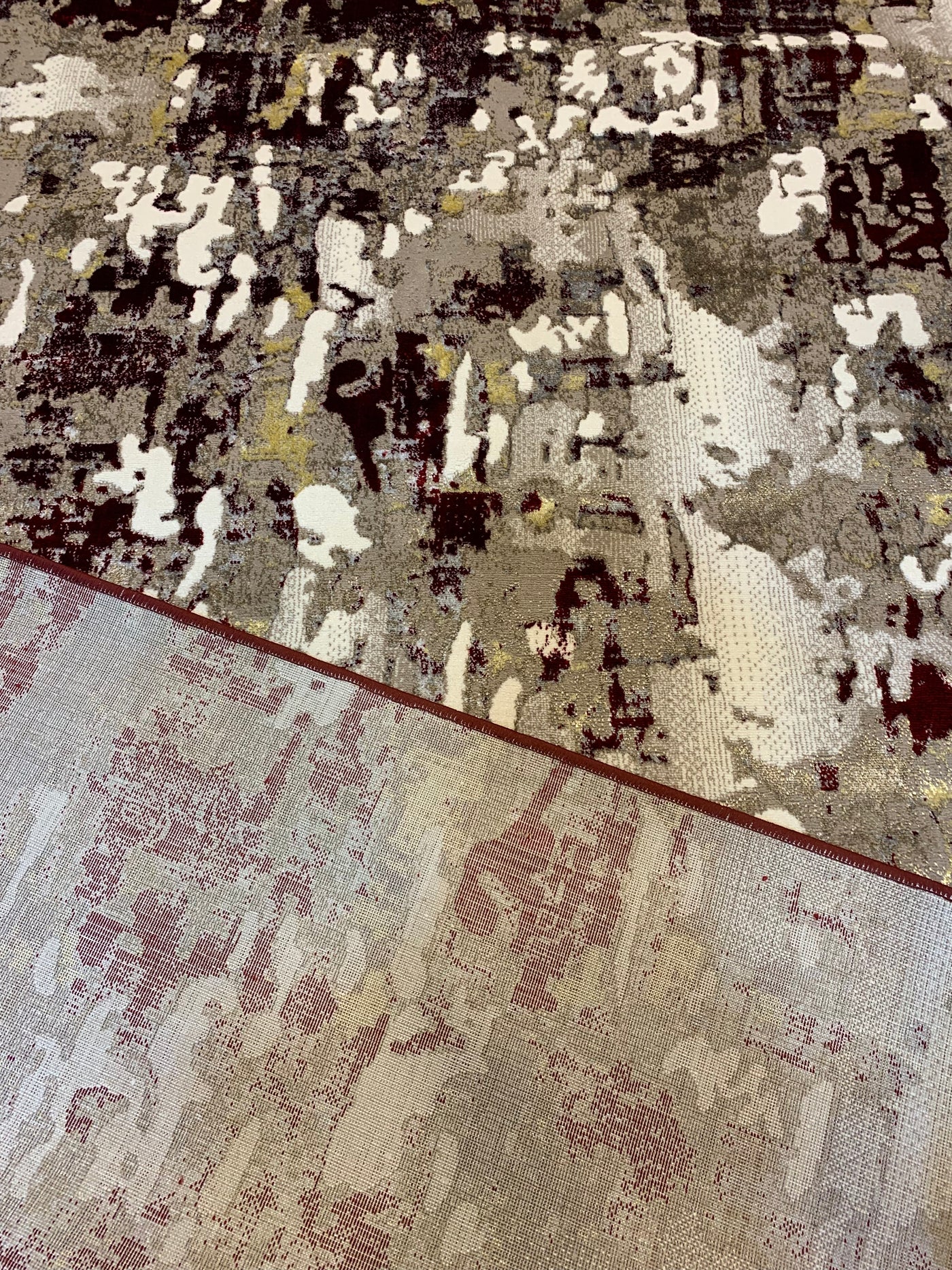 MODERN SHINING-POLYPROPYLENE YARN RUG