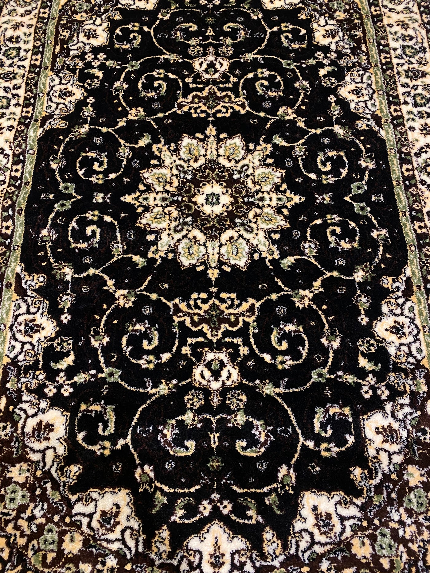PERSIAN POLYPROPYLENE YARN RUG