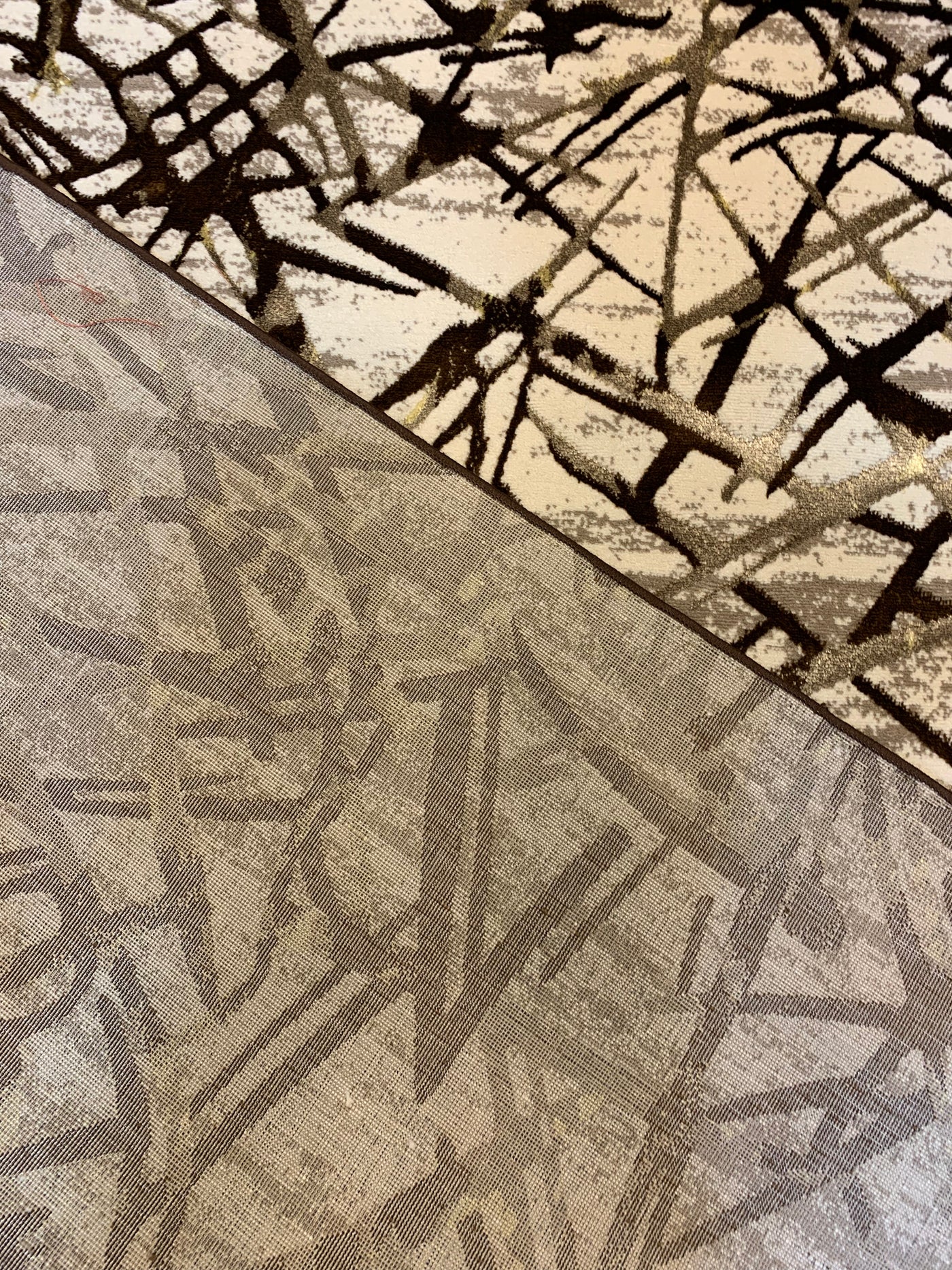 MODERN SHINING-POLYPROPYLENE YARN RUG (BROWN)