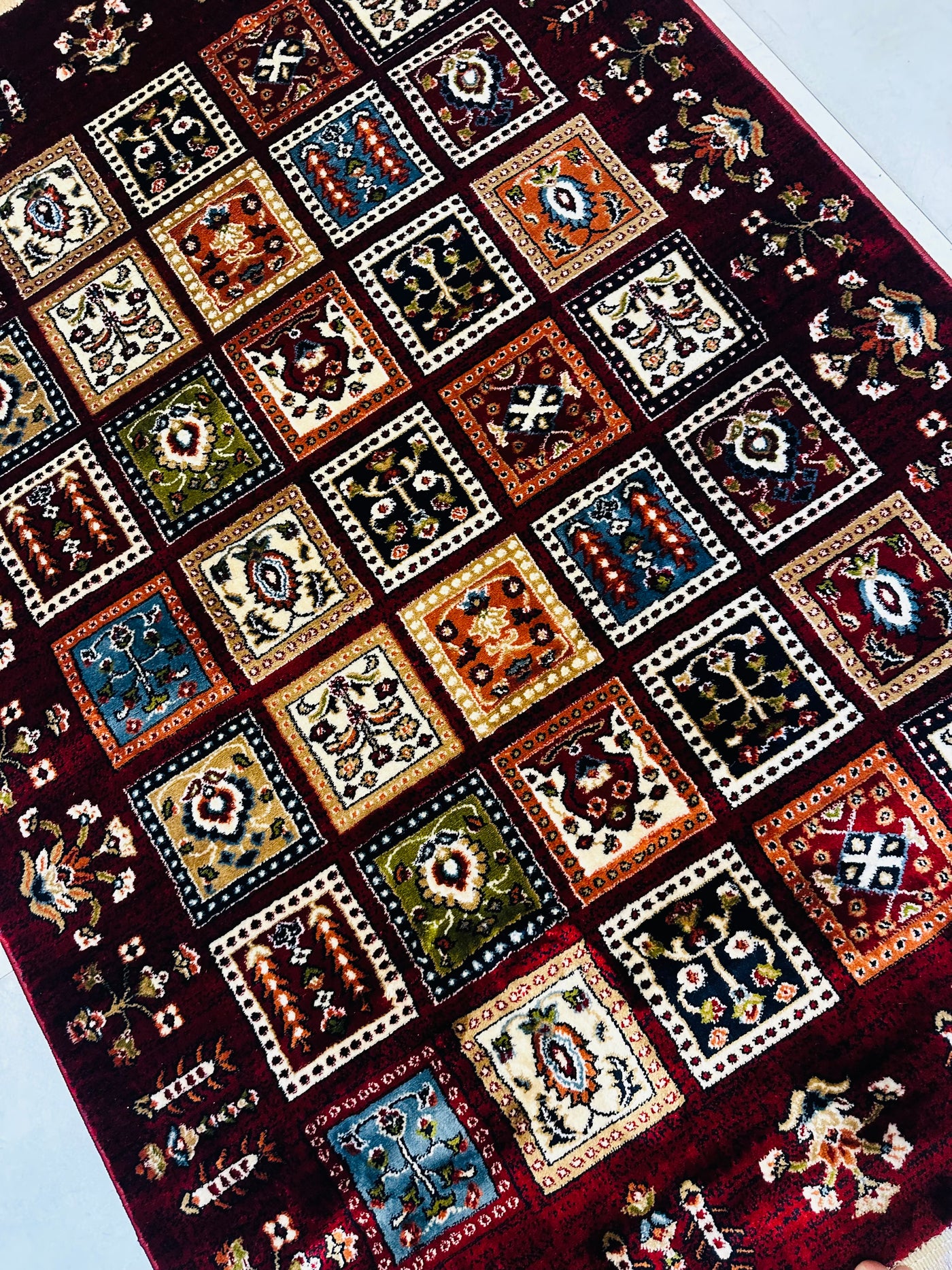 SUPER-SOFT GARNET MODERN DESIGN