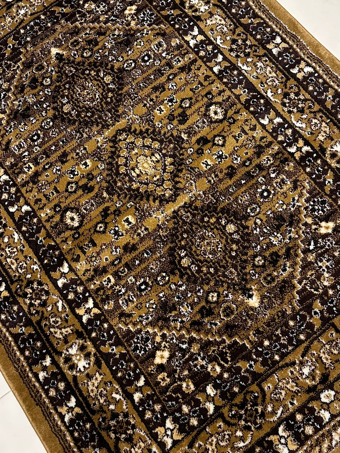 TRADITIONAL-POLYPROPYLENE YARN RUG