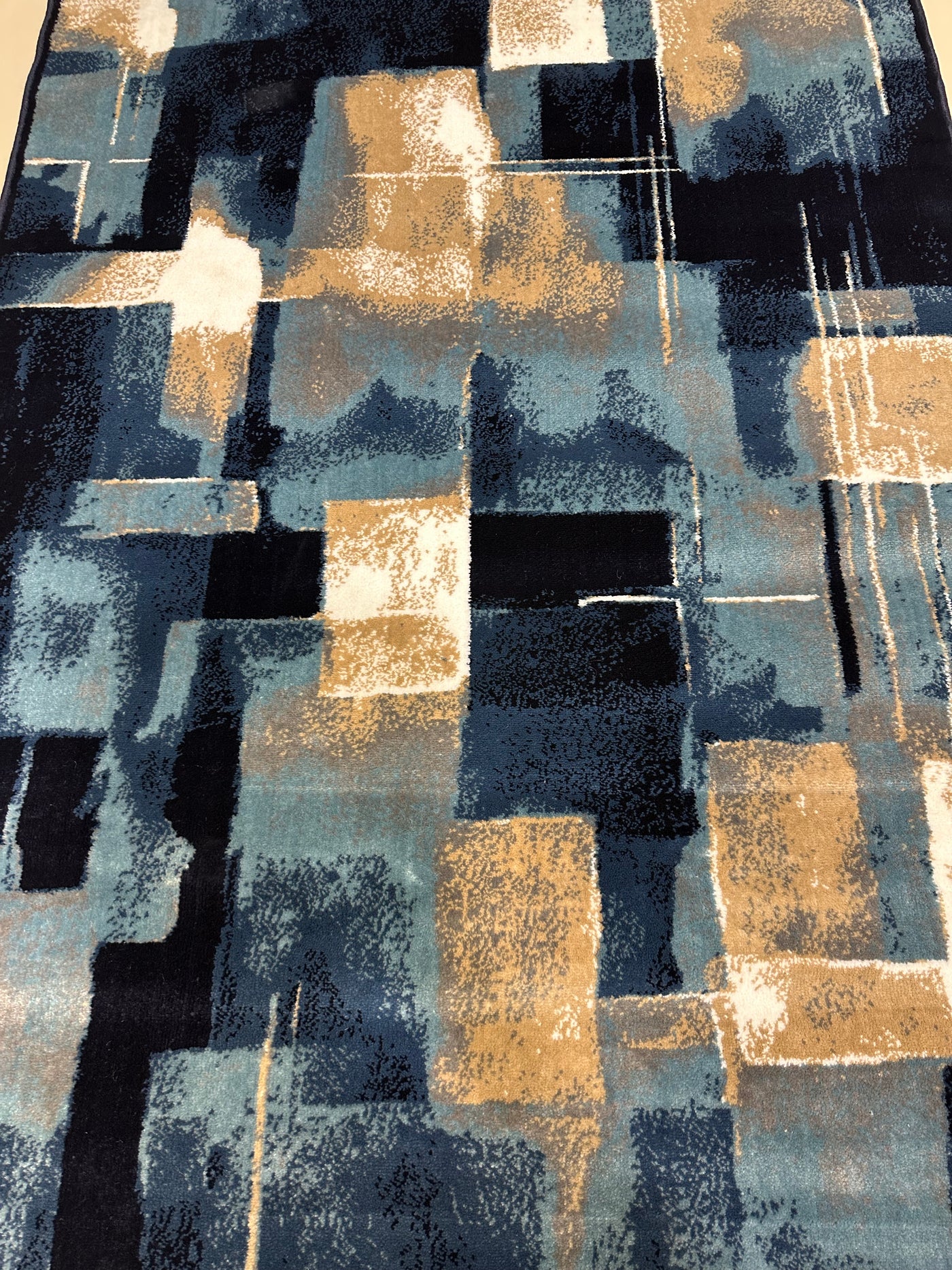 MODERN-POLYPROPYLENE YARN RUG