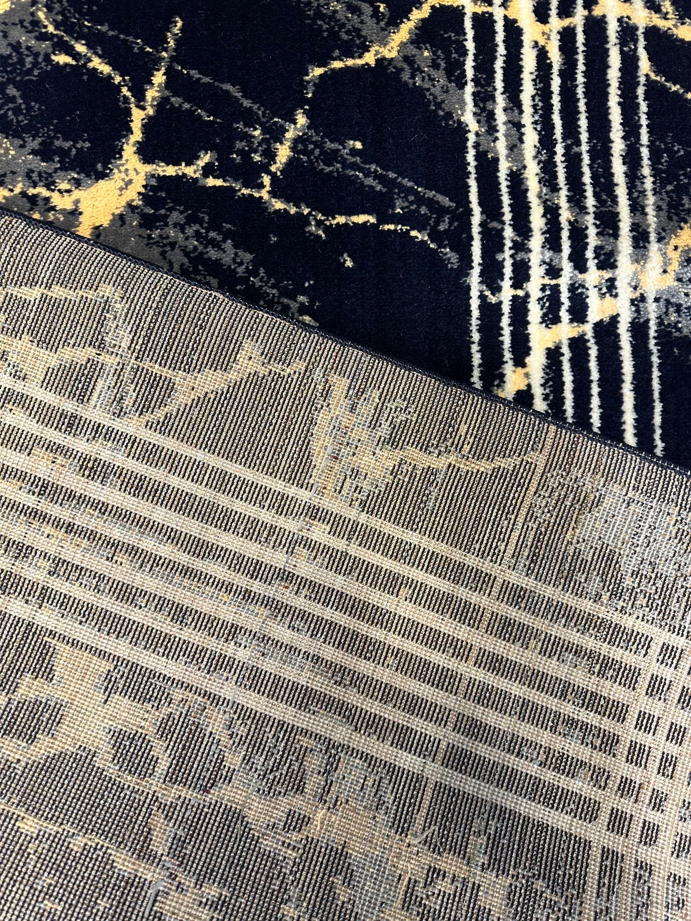 MODERN-POLYPROPYLENE YARN RUG