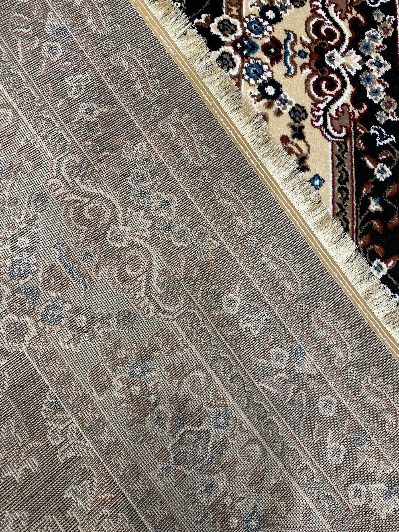 TRADITIONAL-POLYPROPYLENE YARN RUG(Article-227)