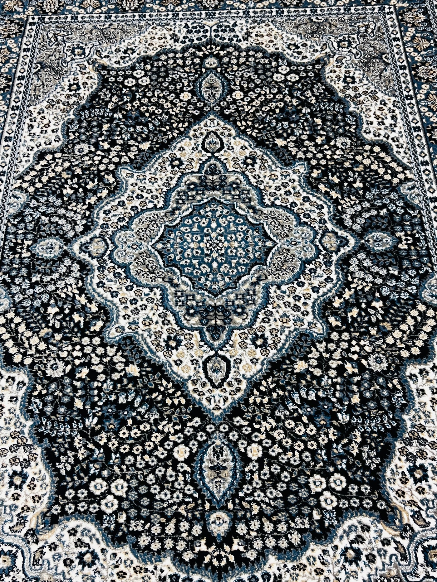 PURE TURKISH POLYPROPYLENE YARN RUG