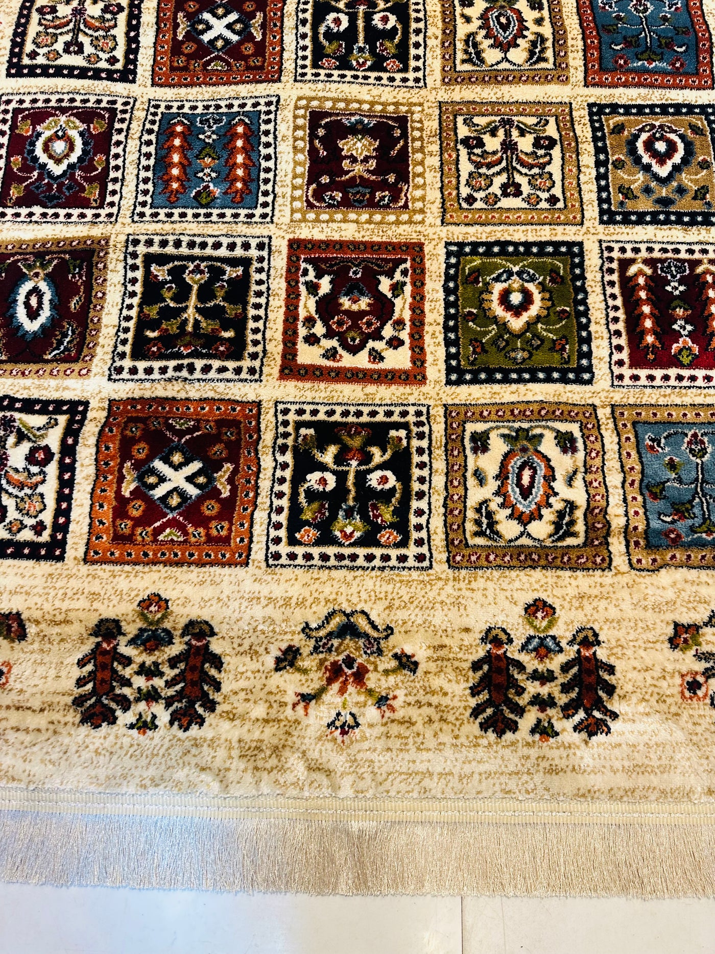 SUPER-SOFT GARNET MODERN DESIGN