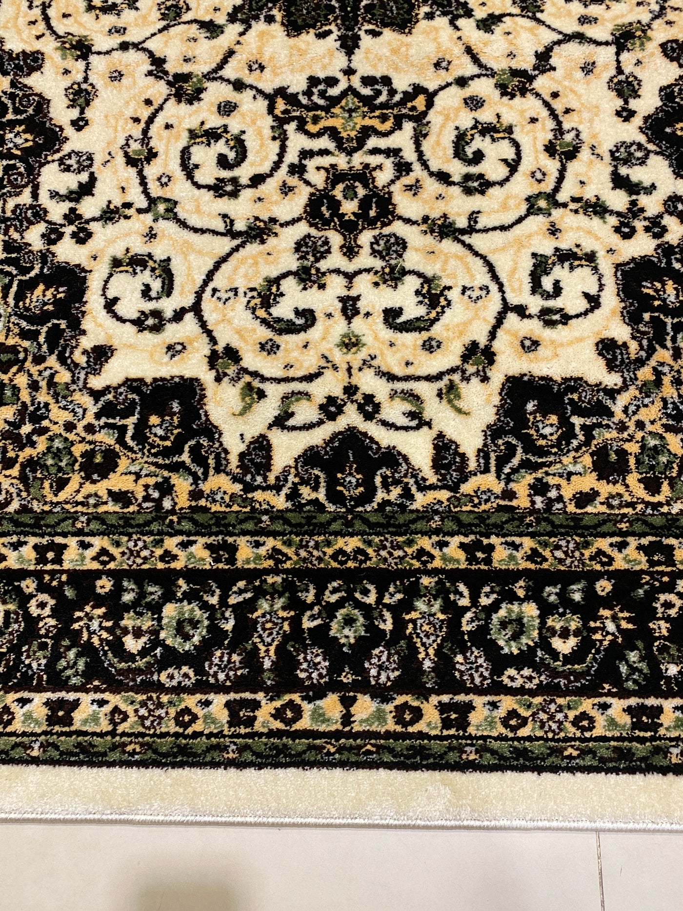 PERSIAN POLYPROPYLENE YARN RUG